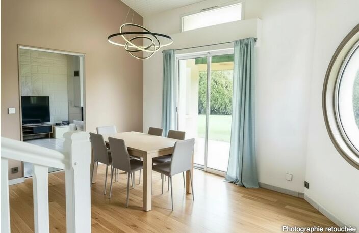 Maison Contemporaine, belle piscine, grande terrasse et double garage — photo 5