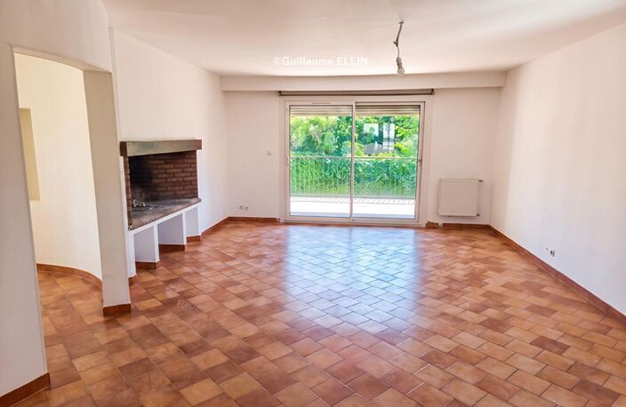 Grande maison avec piscine — photo 2