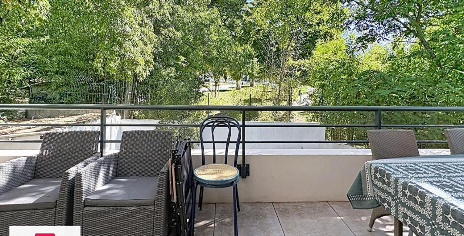 Appartement T4 dernier étage avec deux terrasses et garage — photo 1