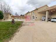 JONQUIÈRES - PROPRIÉTÉ D'EXCEPTION AVEC 3 HABITATIONS INDÉPENDANTES — photo 2