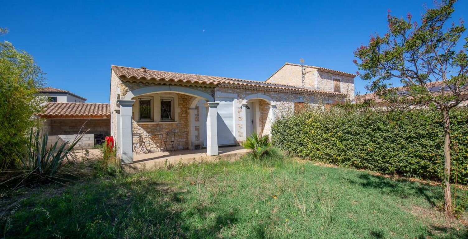30126 Saint Laurent Des Arbres, calme,  2   jolies villas 15 pièces,  sur un terrain de 1050m2 — photo 1