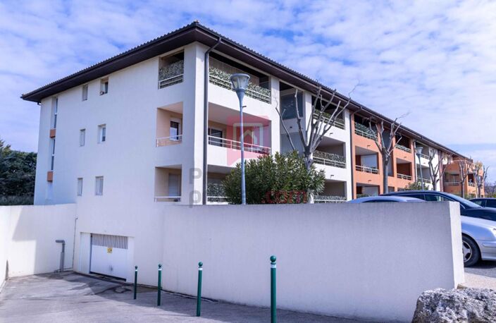 INVESTISSEURS- appt T3  67.32 m2 avec terrasse 14 m2, garage, parking. loué — photo 2