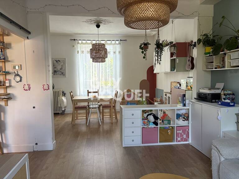 Charmante maison 4 pièces à vendre à Compiègne - Confort et calme assurés ! — photo 1