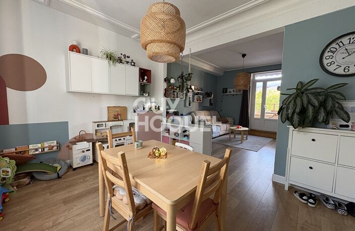 Charmante maison 4 pièces à vendre à Compiègne - Confort et calme assurés ! — photo 2