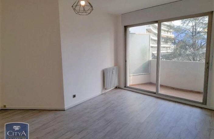 Location appartement 2 pièces 51 m² à Barberaz (73000) — photo 2