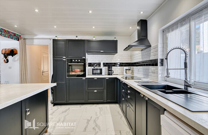 VILLA de 140 m² sur Septèmes Les Vallons avec vue dégagée, piscine, garage — photo 5