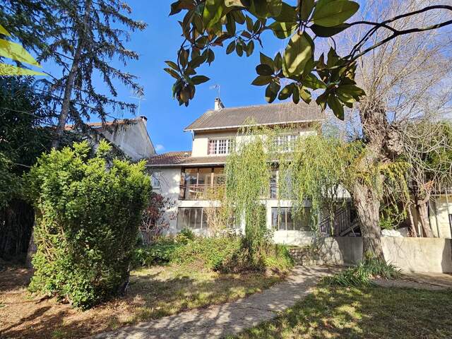 Maison individuelle 6 pièces à Mandres-les-Roses — photo du bien