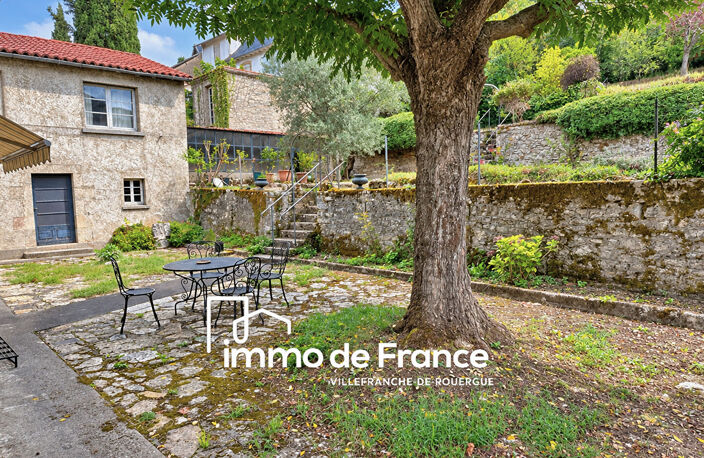 Maison de ville accessible de plain pied, 193 m², 4 chambres, garage double, terrasses et jardin — photo 2