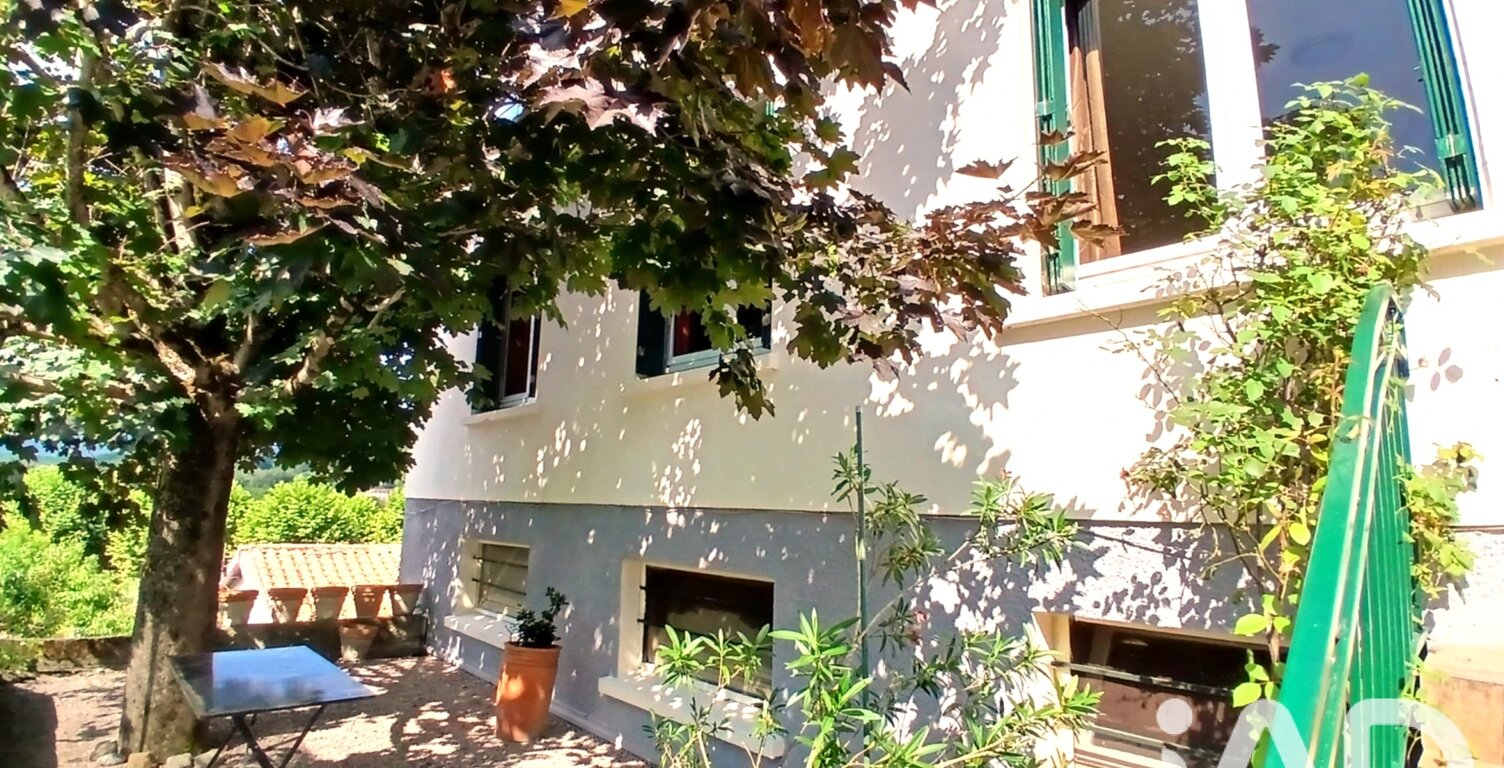 Vente Maison/villa 8 pièces — photo 1