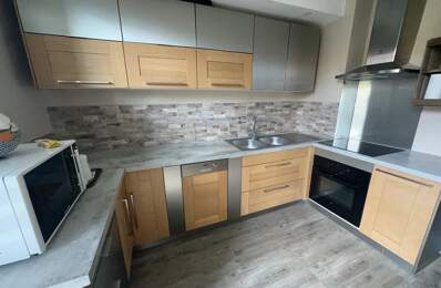 Appartement F3, 1 er étage sur 3, grand balcon, cave — photo du bien