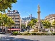 Marseille 6e – Castellane | T4 traversant de 114 m² – 7e étage – — photo 2