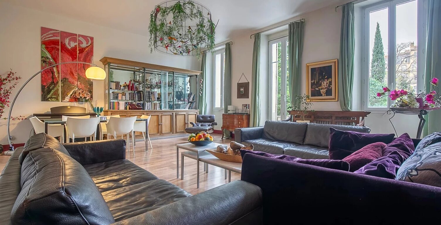 Marseille 8ème - Carré d'or - Bourgeois de charme 164m² - 4 cham — photo 1