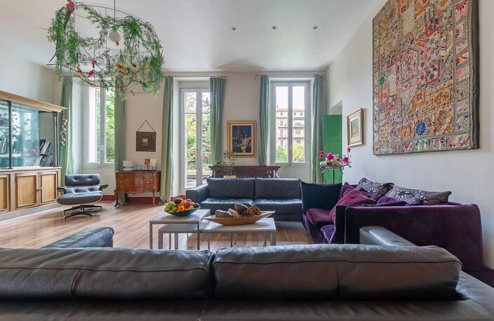 Marseille 8ème - Carré d'or - Bourgeois de charme 164m² - 4 cham — photo 2