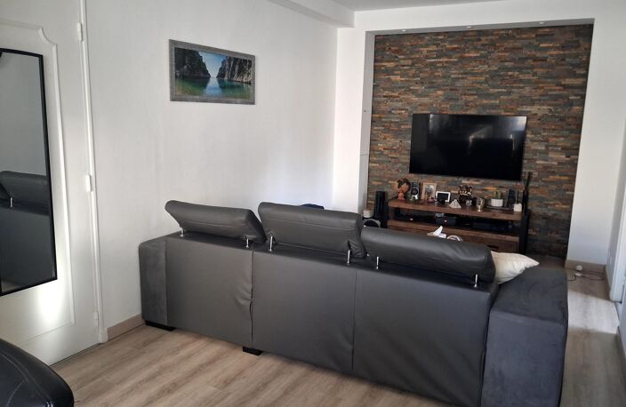 Bas de villa avec exterieur et place de parking — photo 3