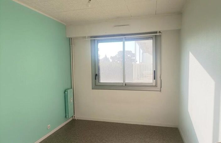 Grande appartement à Biarritz st charles avec parking boxable ET cave — photo 2