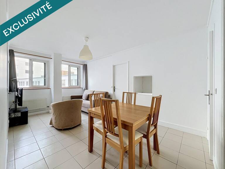 2P sur cour-jardin, immeuble Ginsberg 1958 — photo 1