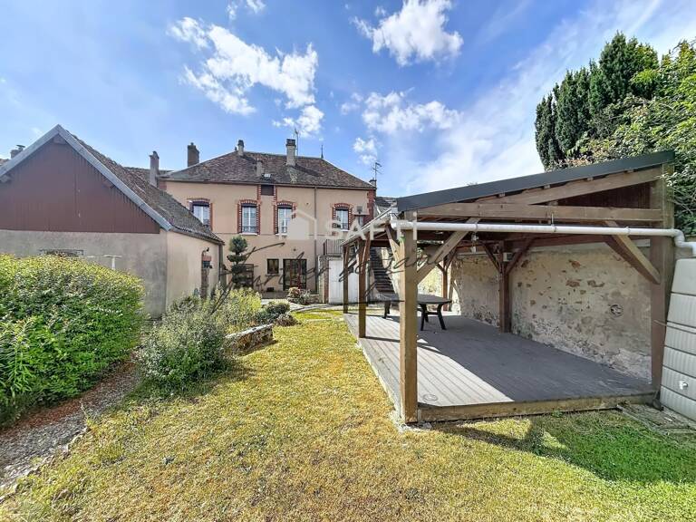 Maison de charme 6 pièces avec jardin et dépendances — photo 1