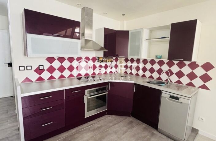 L'esprit maison de ville pour ce superbe appartement indépendant ! — photo 3