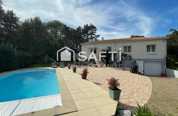 Maison sur Sous-Sol de 158m² - 5 Chambres - 2 SDE - Hors Lotissement - Piscine - Jardin - Garage — photo 5