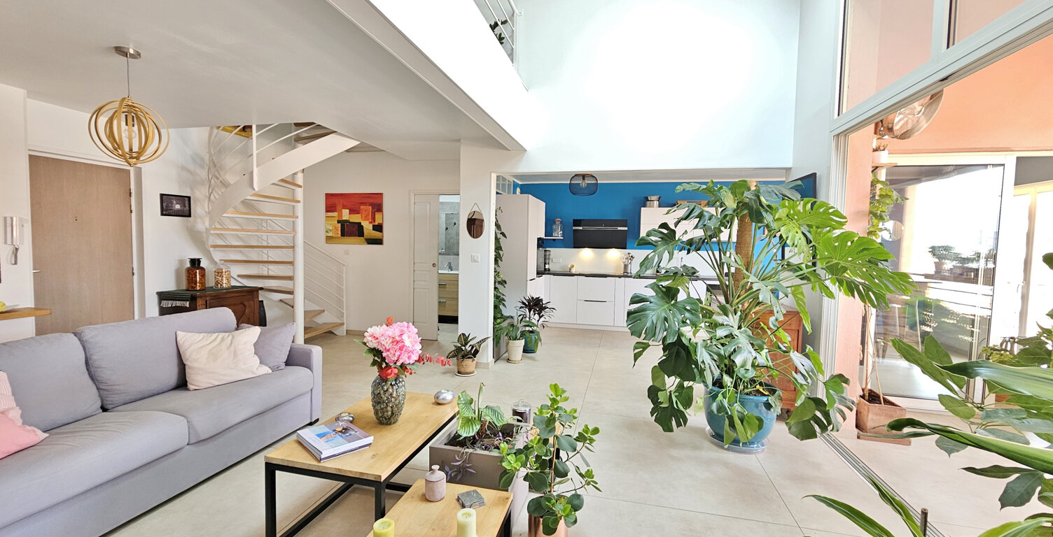 AJACCIO Centre-ville Duplex F3 récent + garage — photo 1