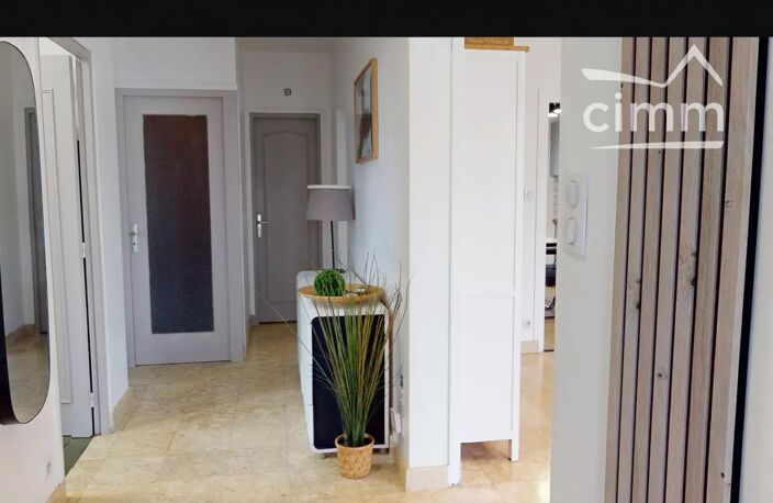 Maison  3 pièces  avec  espace professionnel — photo 2