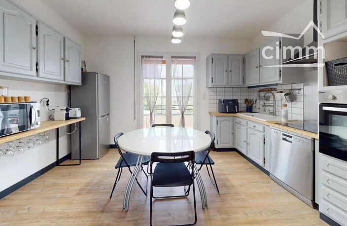 Maison  3 pièces  avec  espace professionnel — photo 4