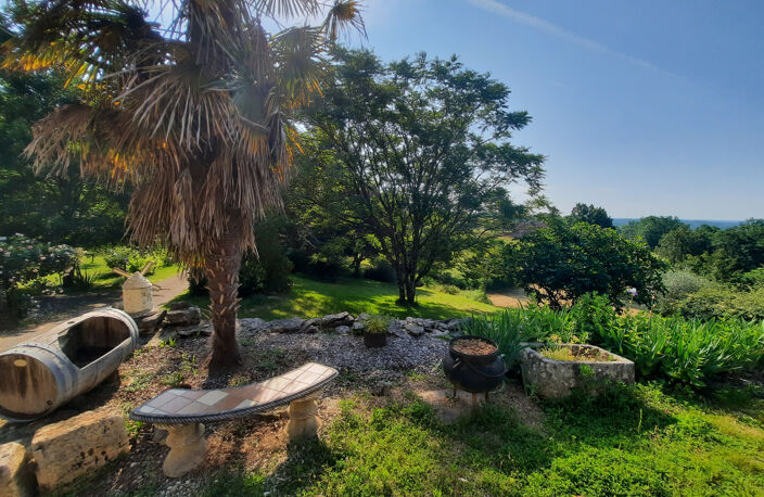 Entre VILLEFRANCHE DU PERIGORD ET FUMEL, MAISON DE CAMPAGNE — photo 3