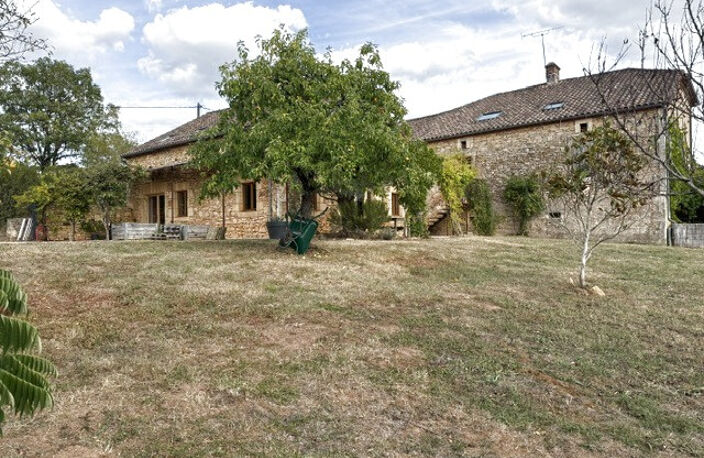 CUZORN, dans les côteaux, bel ensemble immobilier en pierre, — photo 2