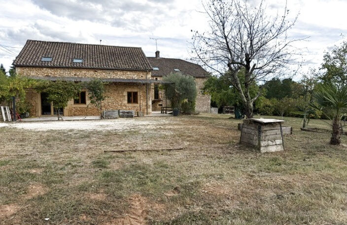 CUZORN, dans les côteaux, bel ensemble immobilier en pierre, — photo 3