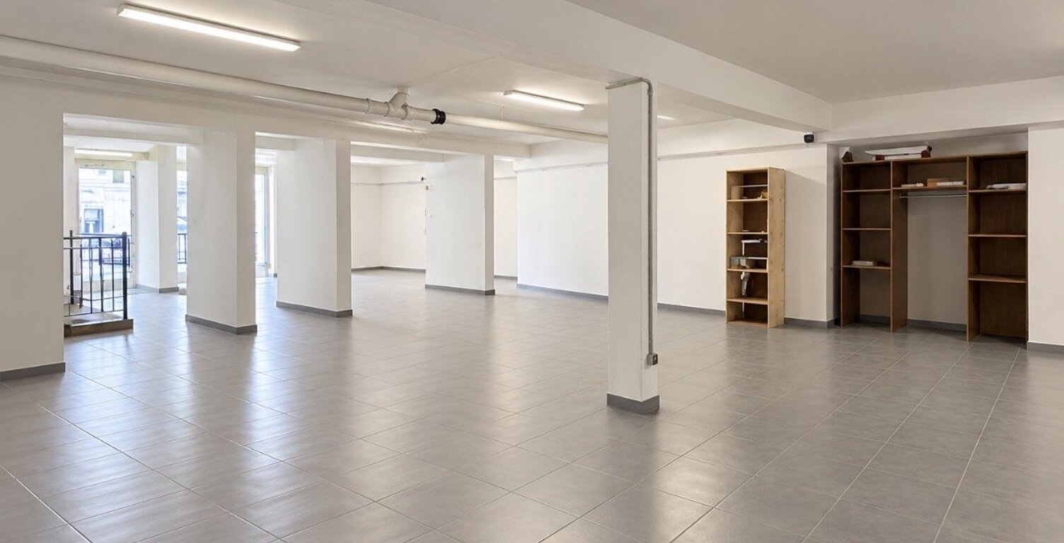 Local commercial — photo 1