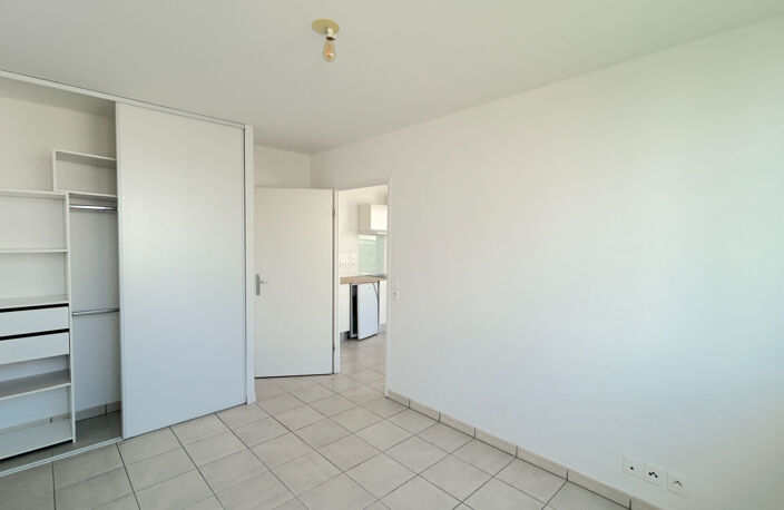 A LOUER APPARTEMENT DE TYPE 2 AVEC BALCON ET PARKING - SECTEUR BORDEAUX LAC QUARTIER GINKO — photo 5