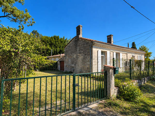 A LOUER MAISON DE TYPE 3 AVEC JARDIN ET GARAGE - SECTEUR BOURG SUR GIRONDE — photo du bien