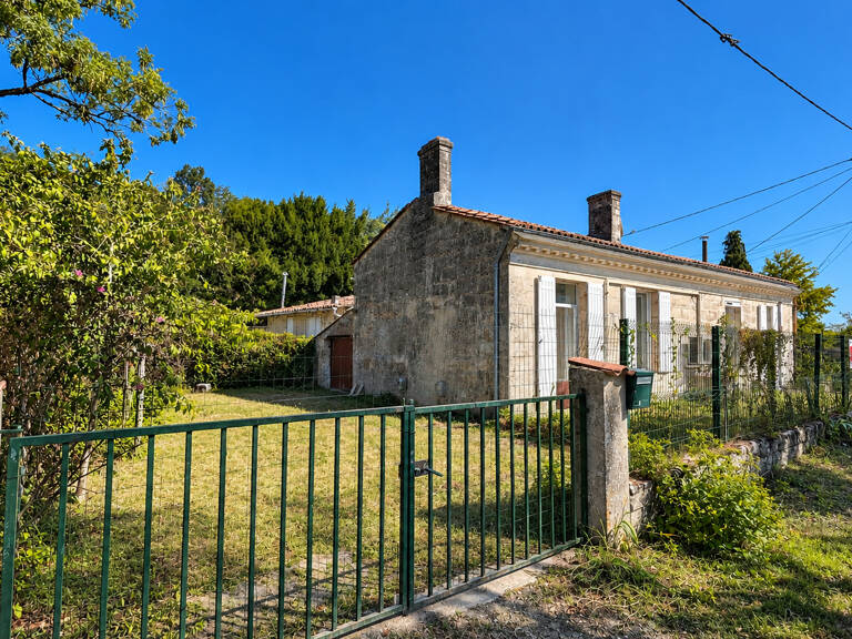 A LOUER MAISON DE TYPE 3 AVEC JARDIN ET GARAGE - SECTEUR BOURG SUR GIRONDE — photo 1