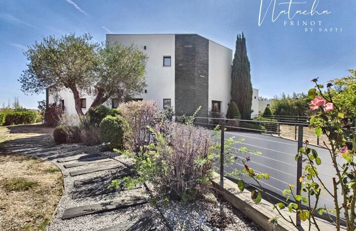 Villa d'architecte 218 m², piscine, cinéma, DPE A — photo 2