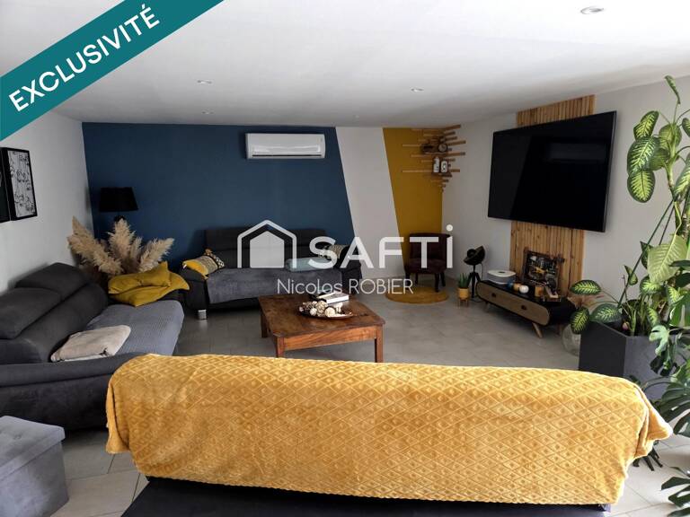 Maison en pierre rénovée, climatisée, quatre chambres, trois salles d'eau , chambre rez-de-chaussée, grands volumes, jardin, piscine, dépendances! — photo 1