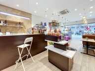 Fond de commerce familial SALON DE THE-CHOCOLATERIE- PATISSERIE — photo 4