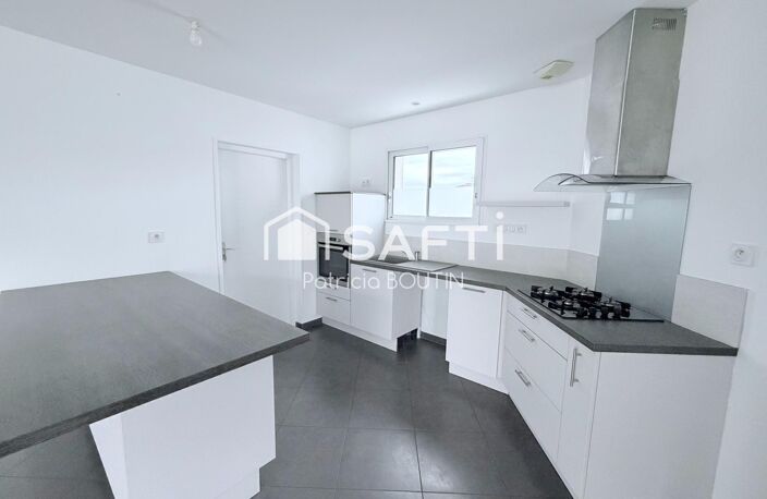 PAVILLON DE PLAIN PIED 4 CHAMBRES DONT UNE SUITE PARENTALE ET GARAGE A NIORT ! — photo 2