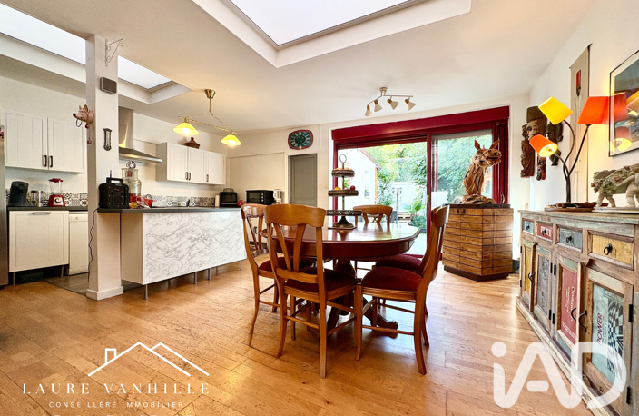 Vente Maison de ville 8 pièces — photo 2