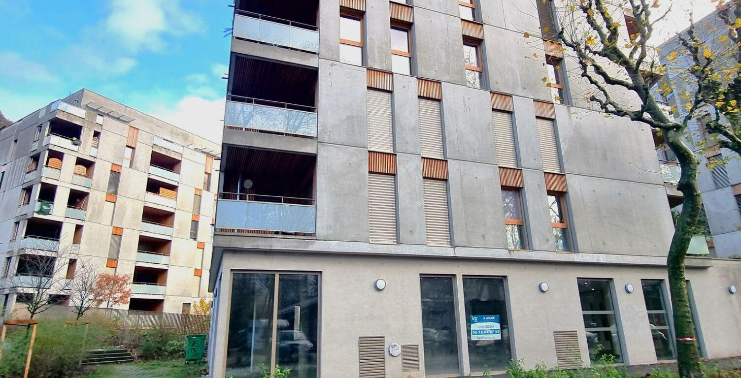 Location Boutique/Local commercial 120 m&sup2; — photo 1