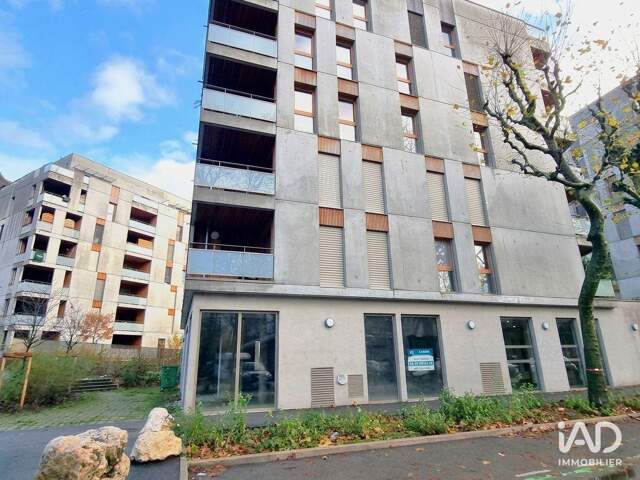 Location Boutique/Local commercial 120 m&sup2; — photo du bien