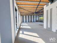 Location Local d'activités 315 m&sup2; — photo 4