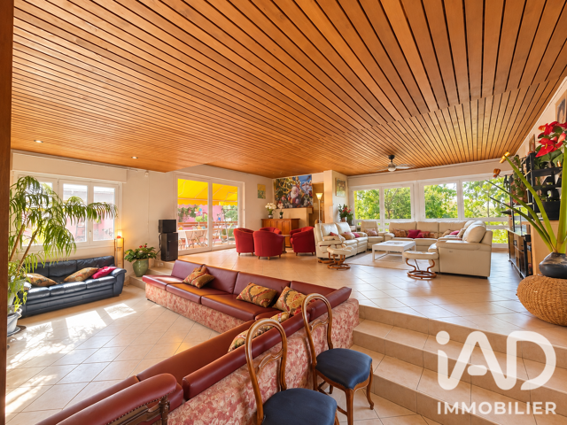 Vente Maison/villa 9 pièces — photo du bien