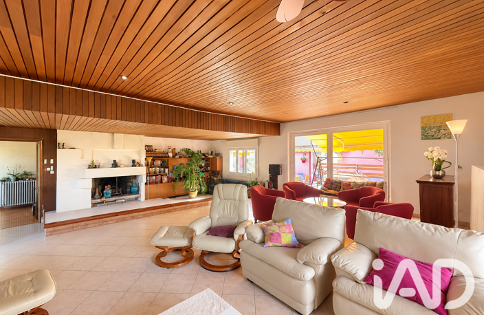 Vente Maison/villa 9 pièces — photo 2
