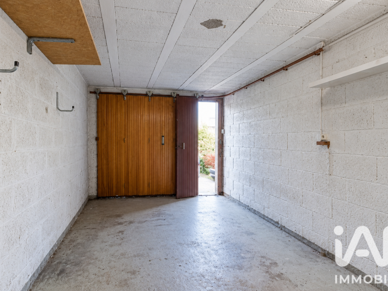 Vente Garage 15 m&sup2; — photo 1