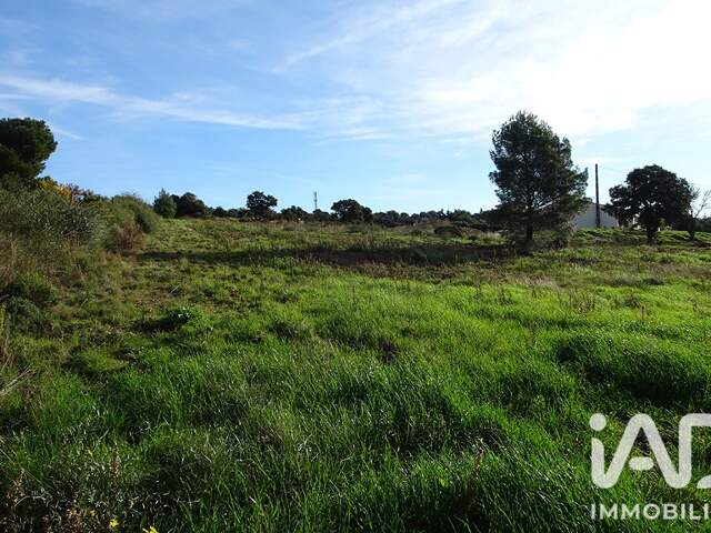 Vente Terrain à bâtir 8 400 m&sup2; — photo du bien