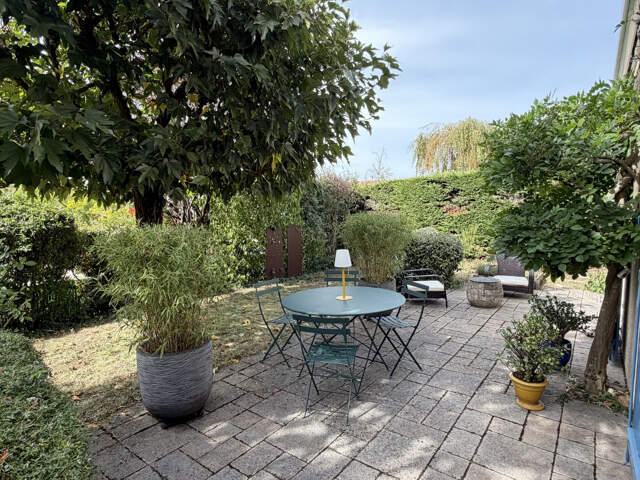 CRAPONNE proche du centre et au calme, belle maison de 124 m — photo du bien