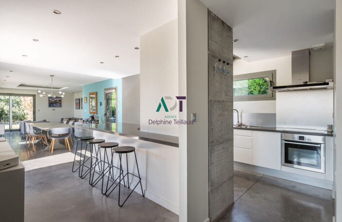 MAISON D'ARCHITECTE AVEC PISCINE — photo 3