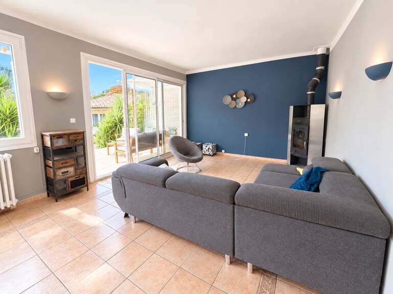 Nîmes, route d'Uzès/La Gazelle, villa 145m2, 4 chs, piscine, parcelle 560m2 — photo 1