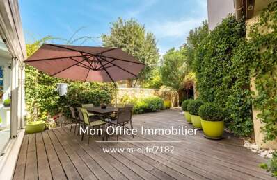 Référence : 7182-LLI. - Appartement au cœur d’Aix-en-Provence, garage, cave et jardin — photo du bien