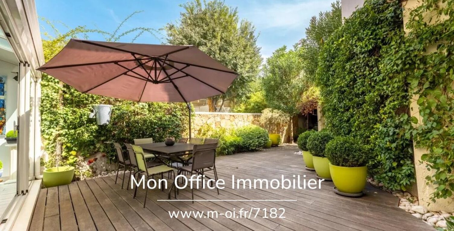 Référence : 7182-LLI. - Appartement au cœur d’Aix-en-Provence, garage, cave et jardin — photo 1